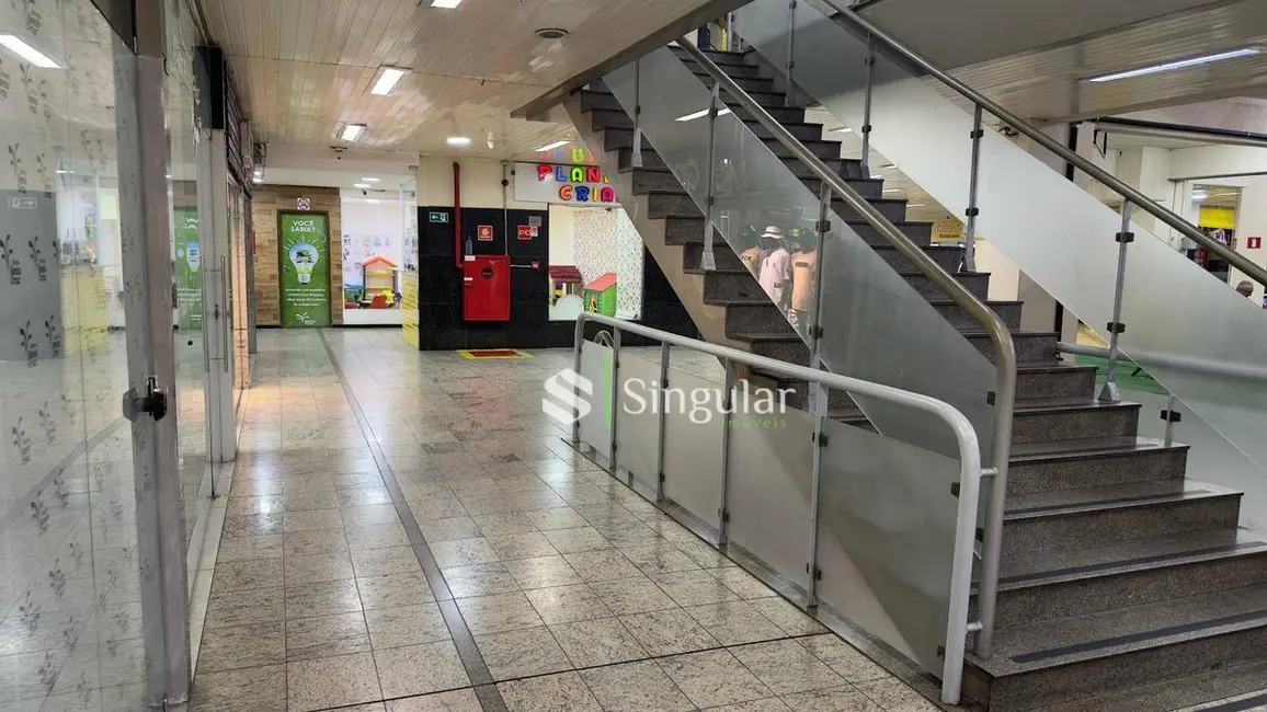 Loja para alugar, 29m2 em Centro, Juiz De Fora - MG - imagem 7 Foto 7 de Loja para alugar, 29m2 em Centro, Juiz De Fora - MG