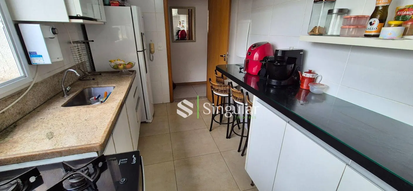 Apartamento com 2 quartos à venda, 110m2 em São Mateus, Juiz De Fora - MG - imagem 8 Foto 8 de Apartamento com 2 quartos à venda, 110m2 em São Mateus, Juiz De Fora - MG