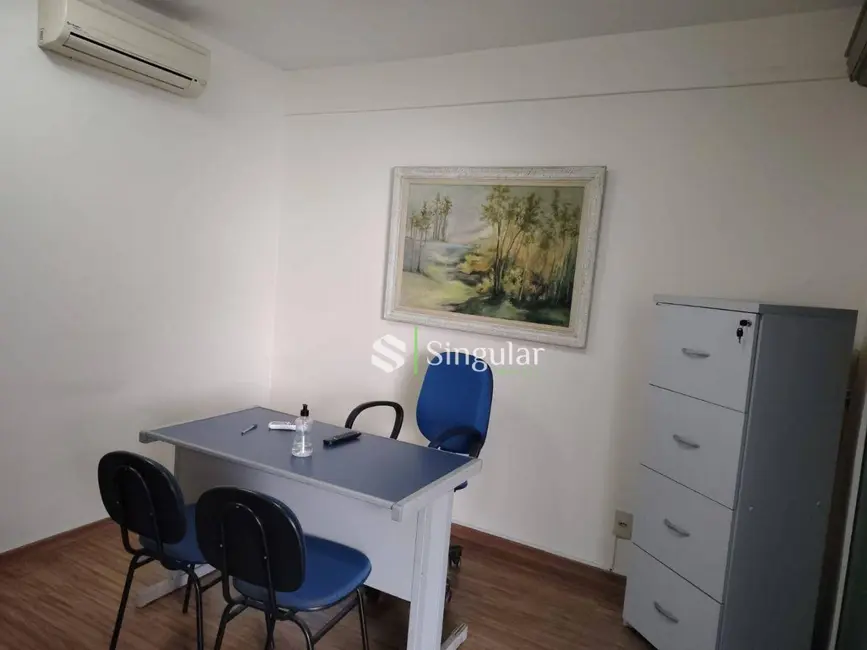 Sala Comercial para alugar, 22m2 em Centro, Juiz De Fora - MG - imagem 3 Foto 3 de Sala Comercial para alugar, 22m2 em Centro, Juiz De Fora - MG