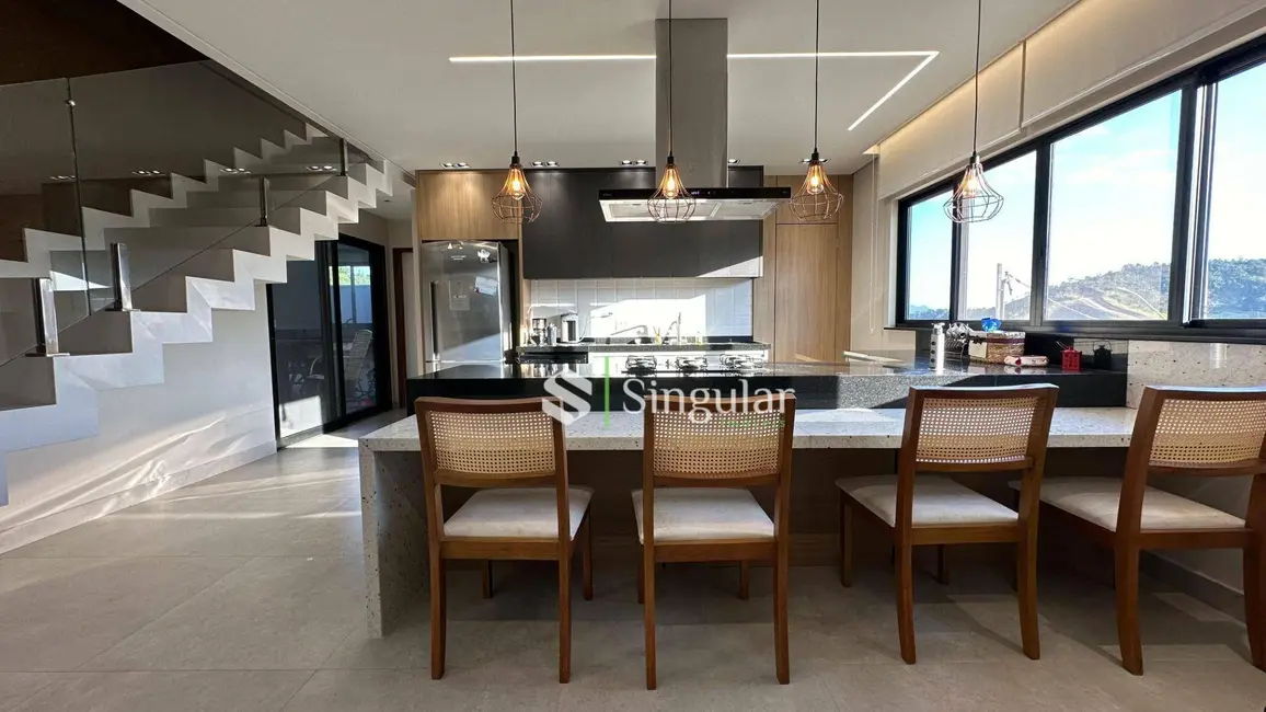 Foto 5 de Casa de Condomínio com 4 quartos à venda e para alugar, 545m2 em Salvaterra, Juiz De Fora - MG