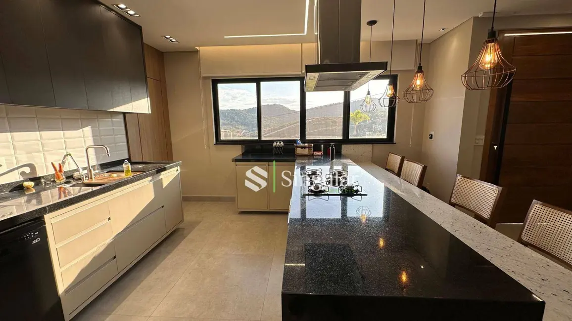 Foto 8 de Casa de Condomínio com 4 quartos à venda e para alugar, 545m2 em Salvaterra, Juiz De Fora - MG