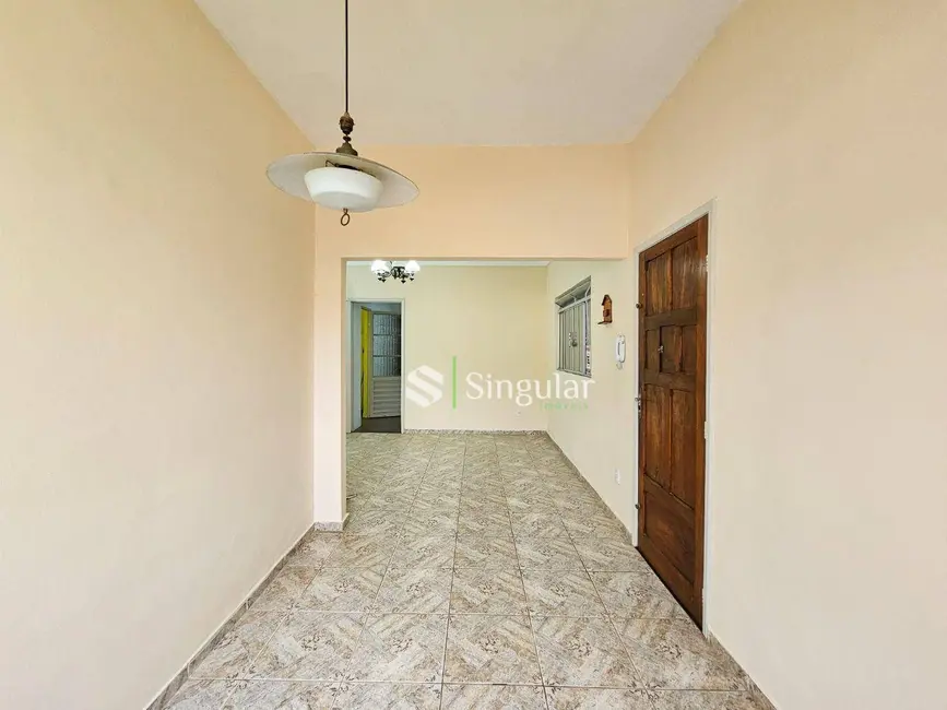 Casa com 3 quartos à venda e para alugar, 300m2 em Santa Cecília, Juiz De Fora - MG - imagem 5 Foto 5 de Casa com 3 quartos à venda e para alugar, 300m2 em Santa Cecília, Juiz De Fora - MG
