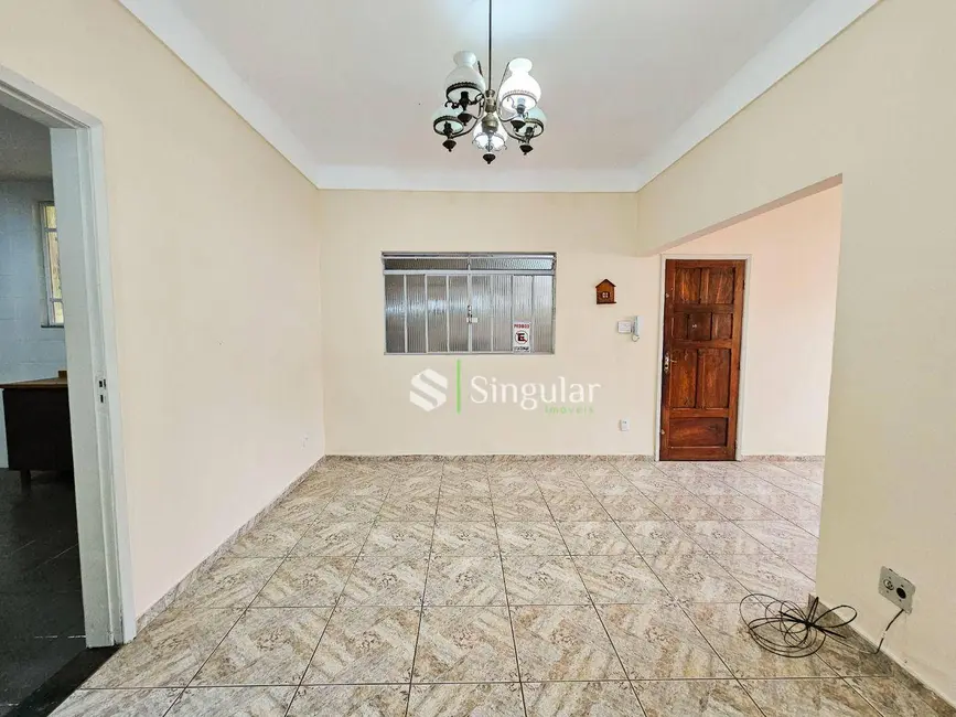 Casa com 3 quartos à venda e para alugar, 300m2 em Santa Cecília, Juiz De Fora - MG - imagem 8 Foto 8 de Casa com 3 quartos à venda e para alugar, 300m2 em Santa Cecília, Juiz De Fora - MG