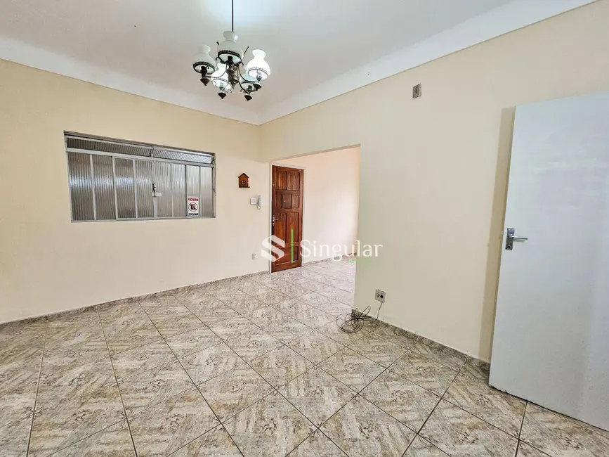 Casa com 3 quartos à venda e para alugar, 300m2 em Santa Cecília, Juiz De Fora - MG - imagem 7 Foto 7 de Casa com 3 quartos à venda e para alugar, 300m2 em Santa Cecília, Juiz De Fora - MG