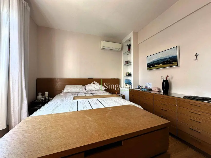 Apartamento com 2 quartos à venda, 121m2 em Juiz De Fora - MG - imagem 8 Foto 8 de Apartamento com 2 quartos à venda, 121m2 em Juiz De Fora - MG