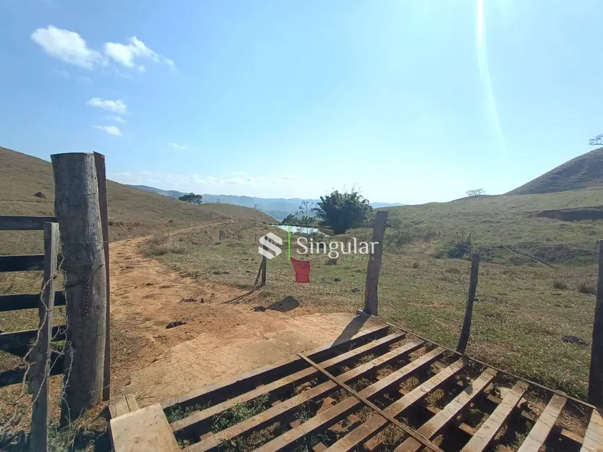 Foto 1 de Chácara com 3 quartos à venda, 414890m2 em Bicas - MG