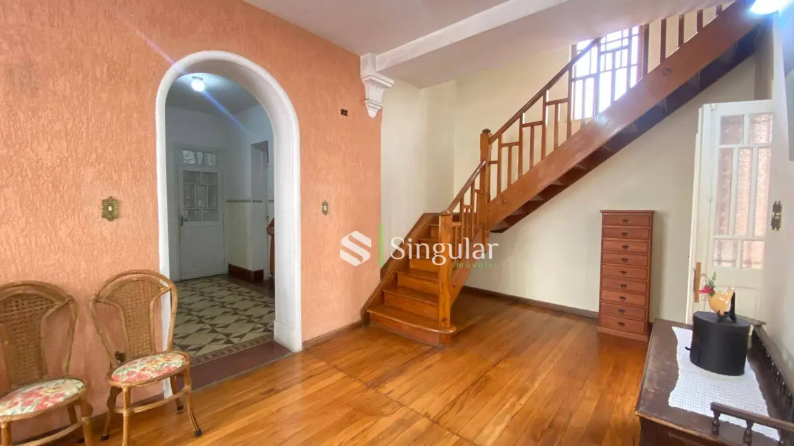 Casa com 5 quartos para alugar, 832m2 em Centro, Juiz De Fora - MG - imagem 7 Foto 7 de Casa com 5 quartos para alugar, 832m2 em Centro, Juiz De Fora - MG