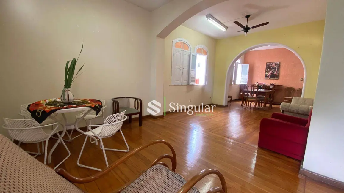 Casa com 5 quartos para alugar, 832m2 em Centro, Juiz De Fora - MG - imagem 3 Foto 3 de Casa com 5 quartos para alugar, 832m2 em Centro, Juiz De Fora - MG