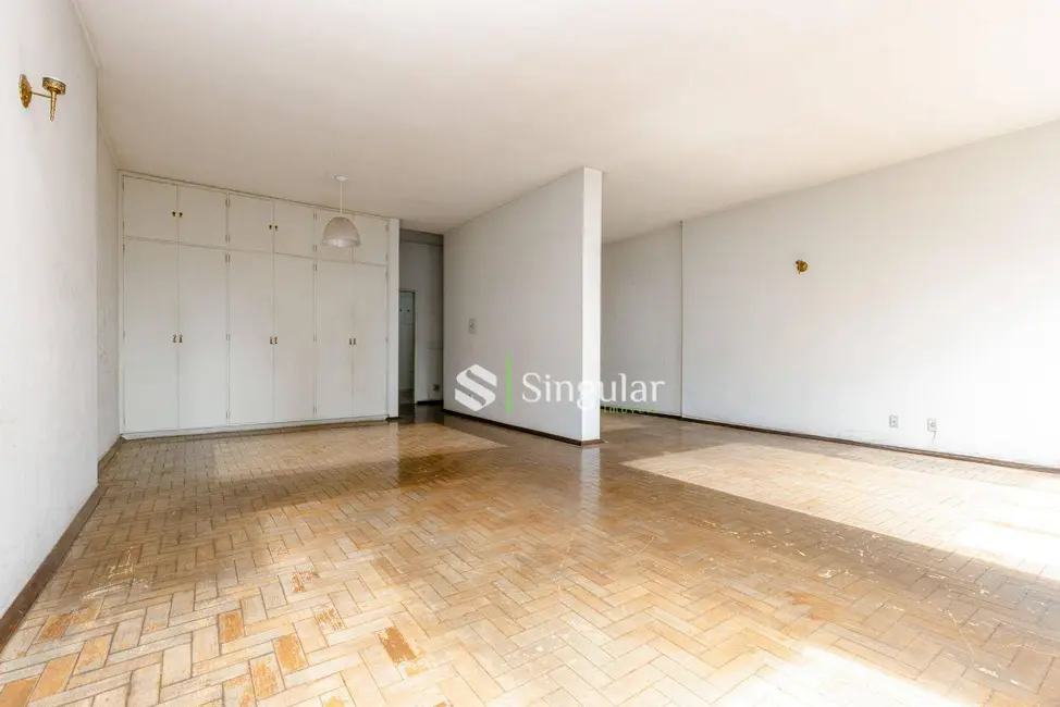 Apartamento com 3 quartos à venda, 500m2 em Centro, Juiz De Fora - MG - imagem 5 Foto 5 de Apartamento com 3 quartos à venda, 500m2 em Centro, Juiz De Fora - MG