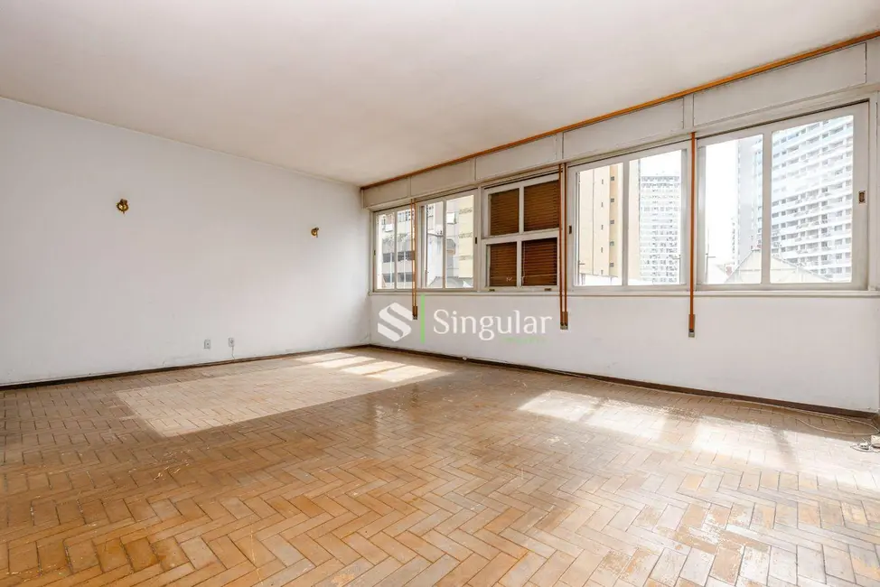 Apartamento com 3 quartos à venda, 500m2 em Centro, Juiz De Fora - MG - imagem 3 Foto 3 de Apartamento com 3 quartos à venda, 500m2 em Centro, Juiz De Fora - MG