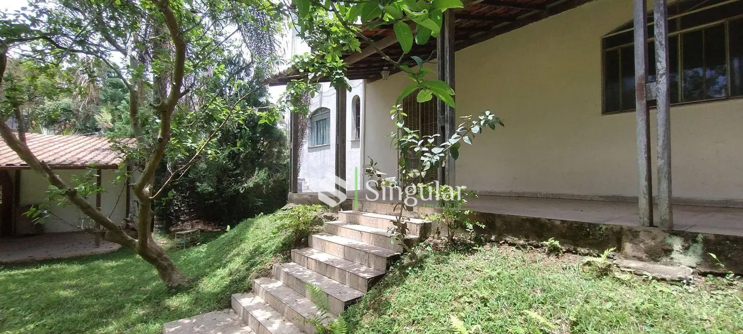 Foto 1 de Chácara com 4 quartos à venda, 1128m2 em Grama, Juiz De Fora - MG