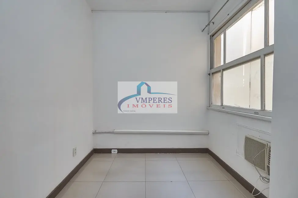 Sala Comercial à venda, 33m2 em Tijuca, Rio De Janeiro - RJ - imagem 4 Foto 4 de Sala Comercial à venda, 33m2 em Tijuca, Rio De Janeiro - RJ