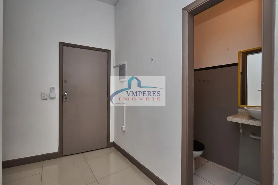Sala Comercial à venda, 33m2 em Tijuca, Rio De Janeiro - RJ - imagem 5 Foto 5 de Sala Comercial à venda, 33m2 em Tijuca, Rio De Janeiro - RJ