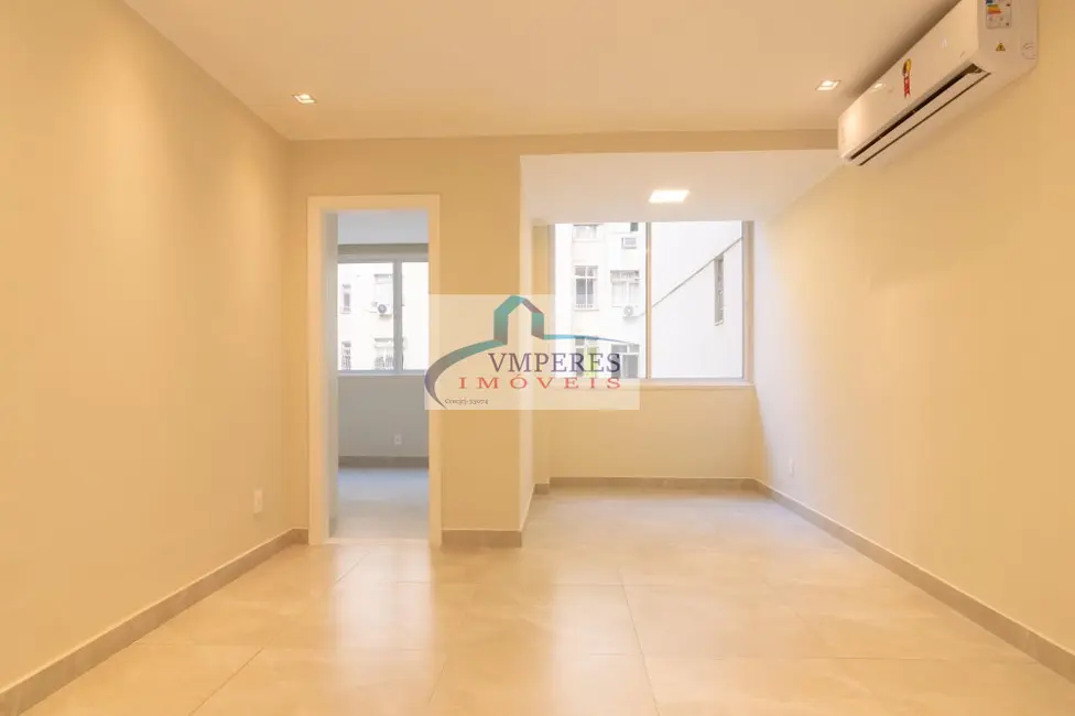 Foto 2 de Apartamento com 2 quartos à venda, 75m2 em Copacabana, Rio De Janeiro - RJ