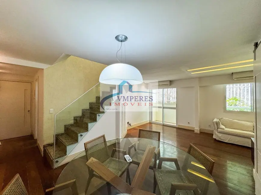 Cobertura com 3 quartos à venda, 180m2 em Lagoa, Rio De Janeiro - RJ - imagem 1 Foto 1 de Cobertura com 3 quartos à venda, 180m2 em Lagoa, Rio De Janeiro - RJ