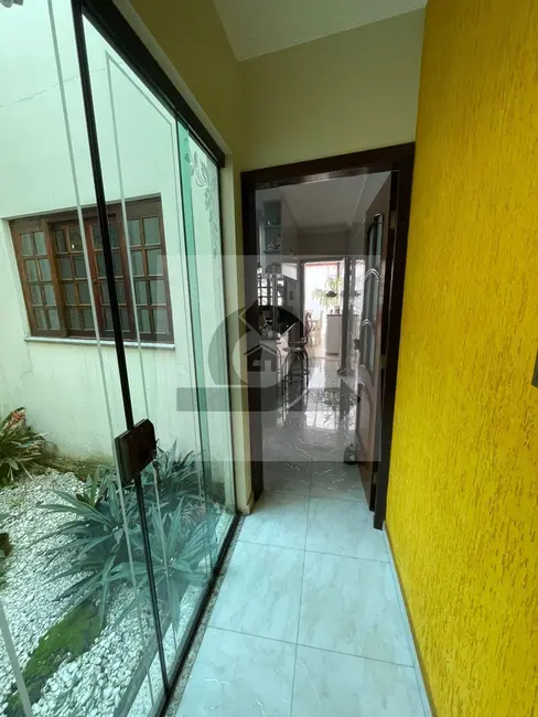 Casa com 3 quartos à venda, 157m2 em Vila Pinheirinho, Santo Andre - SP - imagem 4 Foto 4 de Casa com 3 quartos à venda, 157m2 em Vila Pinheirinho, Santo Andre - SP