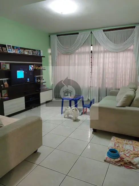 Foto 1 de Casa com 3 quartos à venda, 200m2 em Vila Pires, Santo Andre - SP