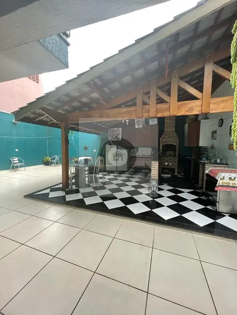 Casa com 3 quartos à venda, 258m2 em Parque Erasmo Assunção, Santo Andre - SP - imagem 2 Foto 2 de Casa com 3 quartos à venda, 258m2 em Parque Erasmo Assunção, Santo Andre - SP