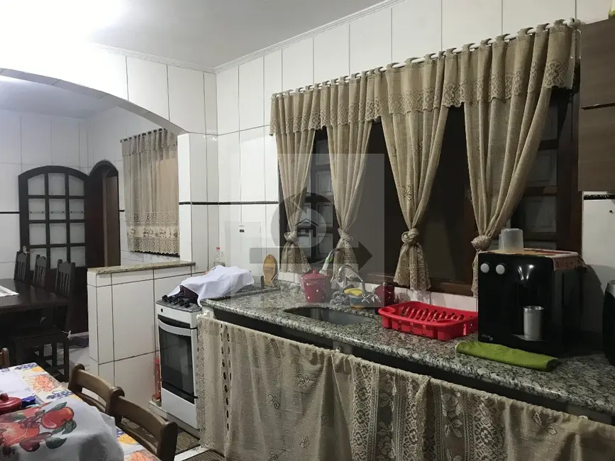 Casa com 3 quartos à venda, 188m2 em Jardim Las Vegas, Santo Andre - SP - imagem 8 Foto 8 de Casa com 3 quartos à venda, 188m2 em Jardim Las Vegas, Santo Andre - SP