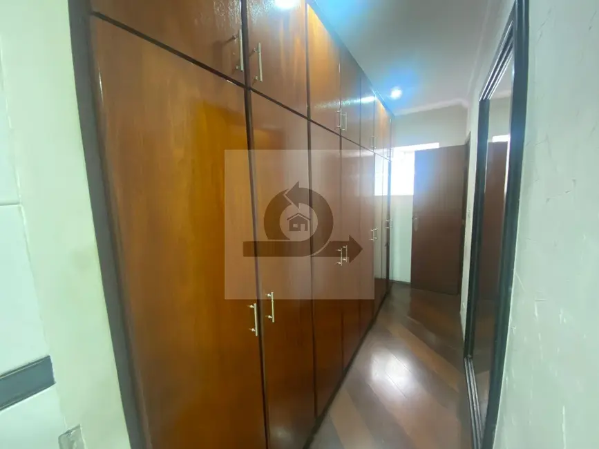 Casa com 4 quartos à venda, 423m2 em Vila Pires, Santo Andre - SP - imagem 5 Foto 5 de Casa com 4 quartos à venda, 423m2 em Vila Pires, Santo Andre - SP