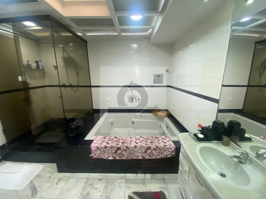 Casa com 4 quartos à venda, 423m2 em Vila Pires, Santo Andre - SP - imagem 3 Foto 3 de Casa com 4 quartos à venda, 423m2 em Vila Pires, Santo Andre - SP