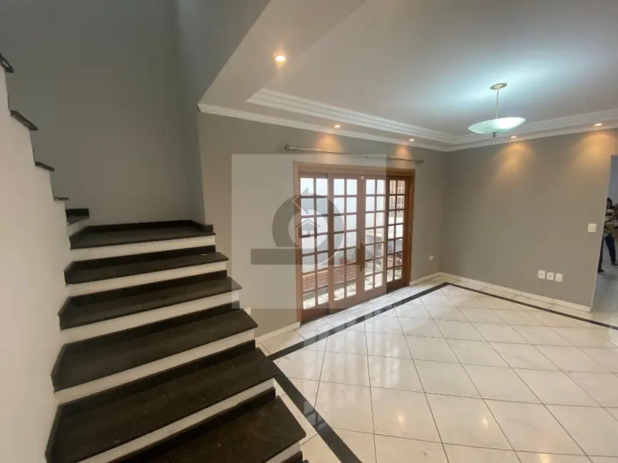 Casa com 3 quartos à venda, 293m2 em Vila Pires, Santo Andre - SP - imagem 7 Foto 7 de Casa com 3 quartos à venda, 293m2 em Vila Pires, Santo Andre - SP