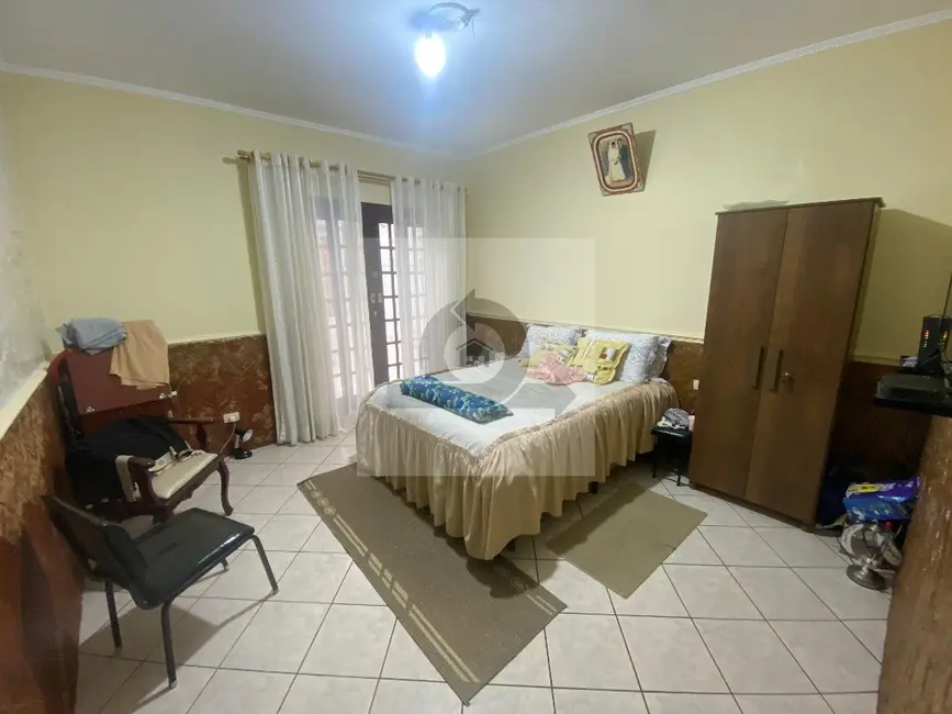 Casa com 3 quartos à venda, 294m2 em Vila Pires, Santo Andre - SP - imagem 8 Foto 8 de Casa com 3 quartos à venda, 294m2 em Vila Pires, Santo Andre - SP