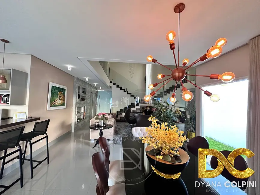 Casa de Condomínio com 4 quartos à venda, 282m2 em Jardim Itália, Cuiaba - MT - imagem 8 Foto 8 de Casa de Condomínio com 4 quartos à venda, 282m2 em Jardim Itália, Cuiaba - MT