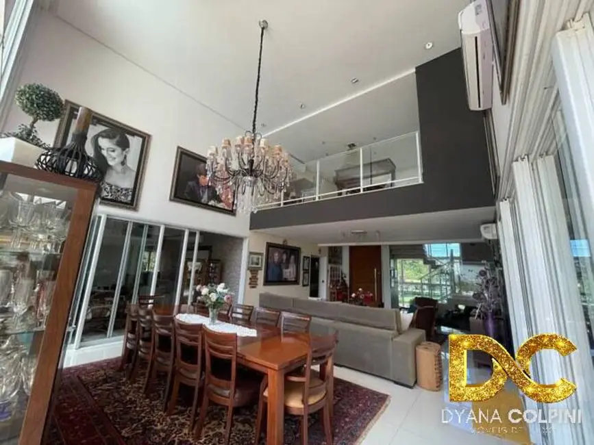 Casa de Condomínio com 5 quartos à venda, 600m2 em Jardim Itália, Cuiaba - MT - imagem 3 Foto 3 de Casa de Condomínio com 5 quartos à venda, 600m2 em Jardim Itália, Cuiaba - MT