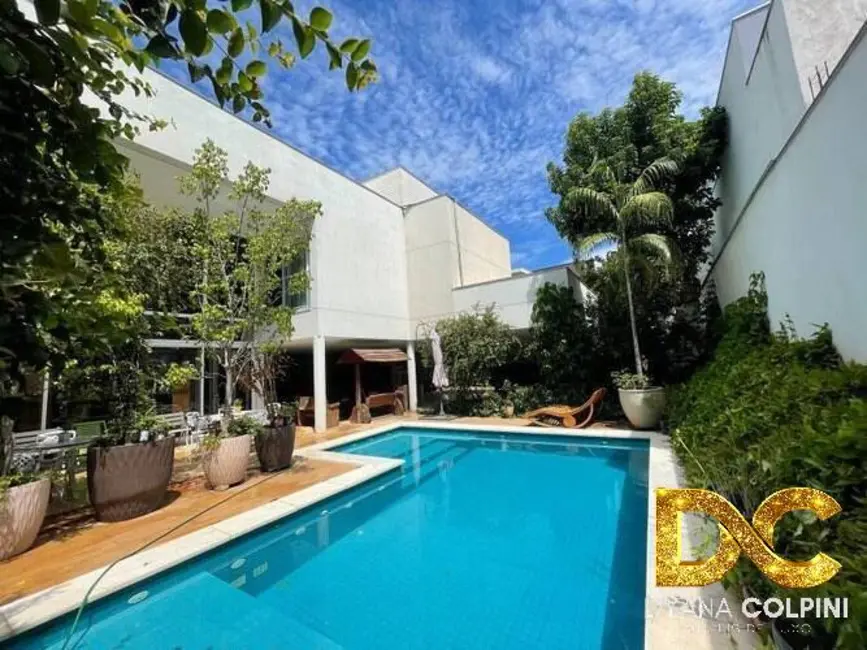 Foto 1 de Casa de Condomínio com 5 quartos à venda, 600m2 em Jardim Itália, Cuiaba - MT