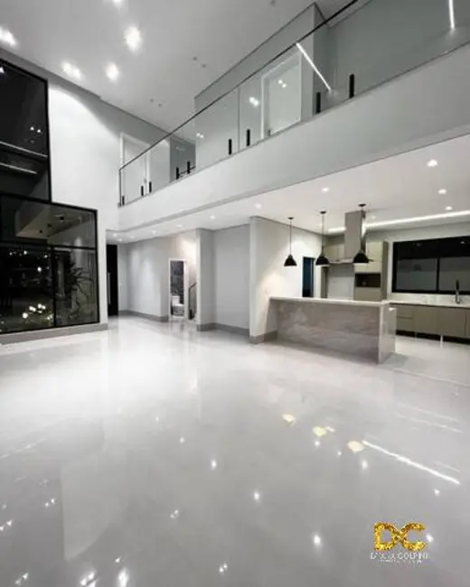 Foto 4 de Casa de Condomínio com 3 quartos à venda, 348m2 em Petrópolis, Varzea Grande - MT