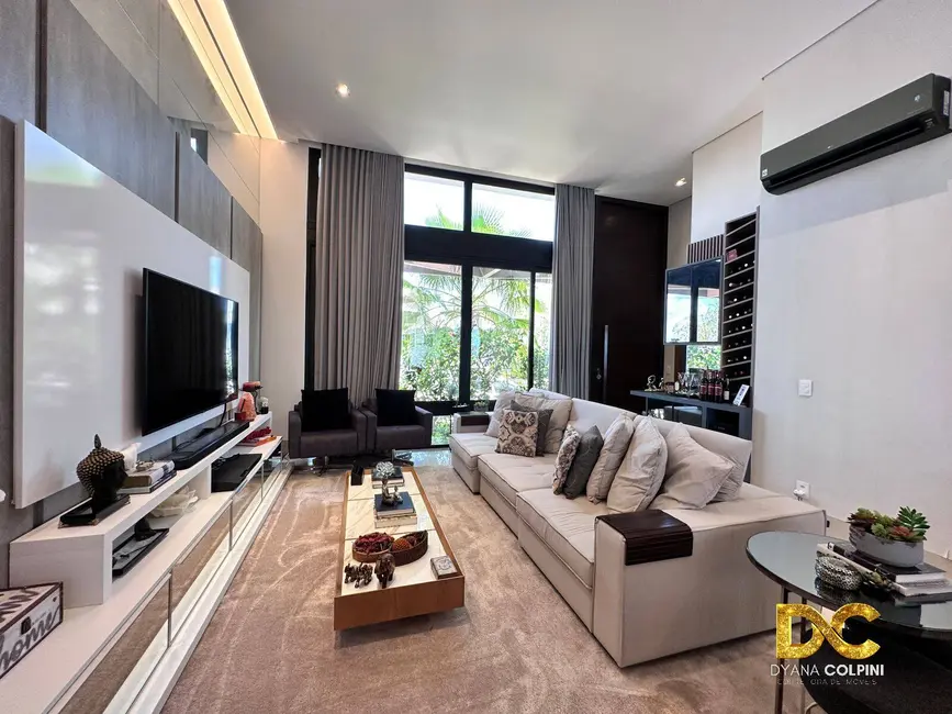 Foto 3 de Casa de Condomínio com 4 quartos à venda, 270m2 em Santa Rosa, Cuiaba - MT