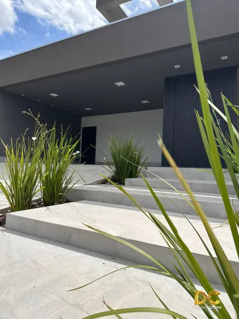 Casa de Condomínio com 3 quartos à venda, 235m2 em Ribeirão do Lipa, Cuiaba - MT - imagem 6 Foto 6 de Casa de Condomínio com 3 quartos à venda, 235m2 em Ribeirão do Lipa, Cuiaba - MT