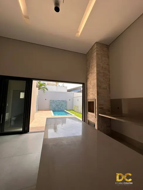 Casa de Condomínio com 3 quartos à venda, 235m2 em Ribeirão do Lipa, Cuiaba - MT - imagem 5 Foto 5 de Casa de Condomínio com 3 quartos à venda, 235m2 em Ribeirão do Lipa, Cuiaba - MT