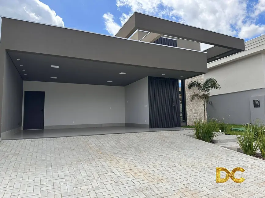 Casa de Condomínio com 3 quartos à venda, 235m2 em Ribeirão do Lipa, Cuiaba - MT - imagem 3 Foto 3 de Casa de Condomínio com 3 quartos à venda, 235m2 em Ribeirão do Lipa, Cuiaba - MT