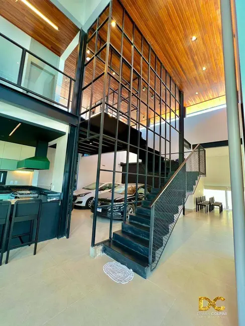 Casa de Condomínio com 3 quartos à venda, 350m2 em Cuiaba - MT - imagem 8 Foto 8 de Casa de Condomínio com 3 quartos à venda, 350m2 em Cuiaba - MT