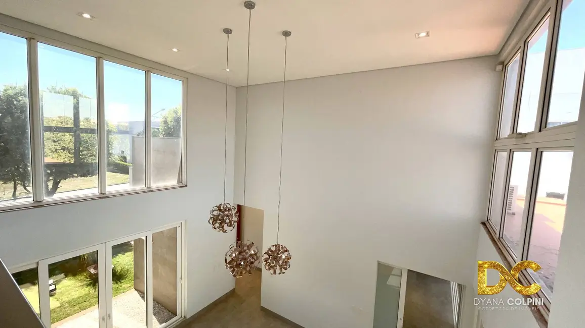 Casa de Condomínio com 3 quartos à venda, 330m2 em Jardim Imperial, Cuiaba - MT - imagem 6 Foto 6 de Casa de Condomínio com 3 quartos à venda, 330m2 em Jardim Imperial, Cuiaba - MT