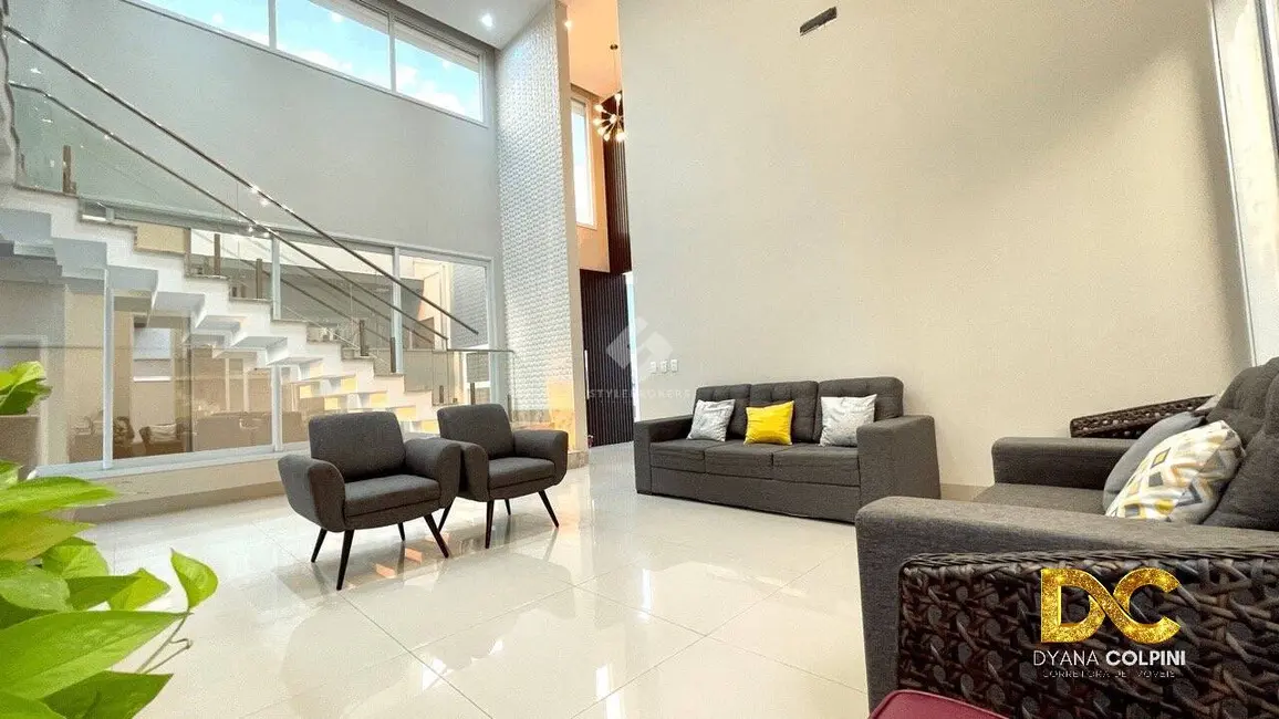 Casa de Condomínio com 4 quartos à venda, 250m2 em Jardim Imperial, Cuiaba - MT - imagem 4 Foto 4 de Casa de Condomínio com 4 quartos à venda, 250m2 em Jardim Imperial, Cuiaba - MT