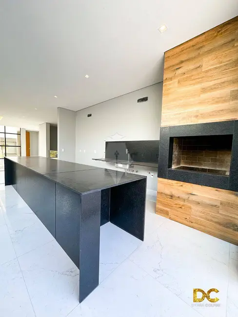Casa de Condomínio com 5 quartos à venda, 354m2 em Santa Rosa, Cuiaba - MT - imagem 5 Foto 5 de Casa de Condomínio com 5 quartos à venda, 354m2 em Santa Rosa, Cuiaba - MT