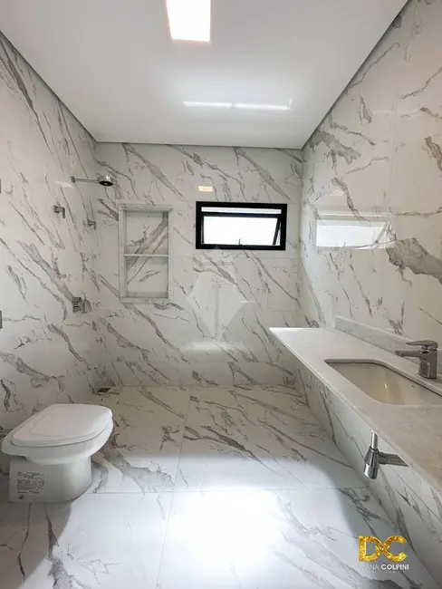 Casa de Condomínio com 5 quartos à venda, 354m2 em Santa Rosa, Cuiaba - MT - imagem 8 Foto 8 de Casa de Condomínio com 5 quartos à venda, 354m2 em Santa Rosa, Cuiaba - MT
