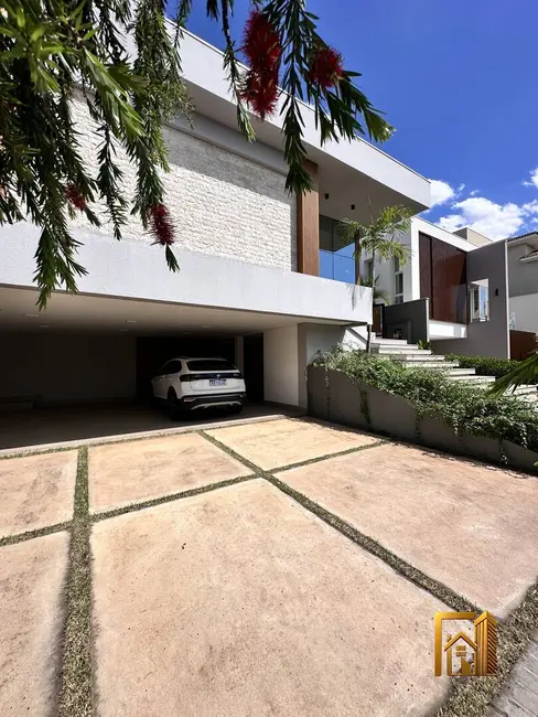 Casa de Condomínio com 4 quartos à venda, 354m2 em Santa Rosa, Cuiaba - MT - imagem 3 Foto 3 de Casa de Condomínio com 4 quartos à venda, 354m2 em Santa Rosa, Cuiaba - MT