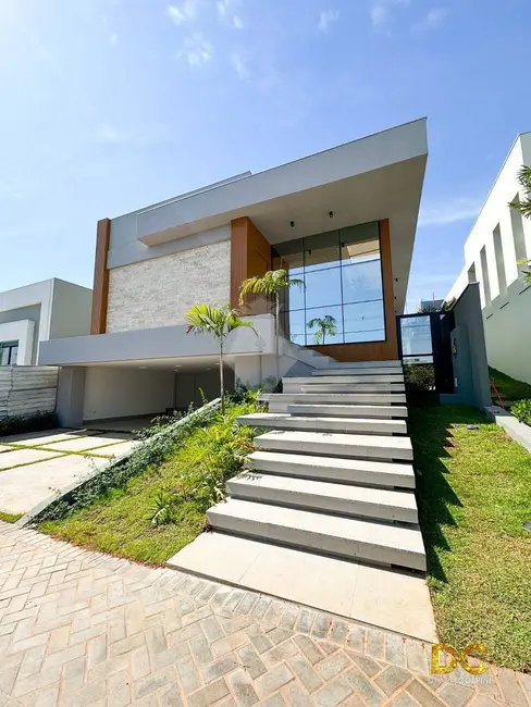 Casa de Condomínio com 5 quartos à venda, 354m2 em Santa Rosa, Cuiaba - MT - imagem 1 Foto 1 de Casa de Condomínio com 5 quartos à venda, 354m2 em Santa Rosa, Cuiaba - MT