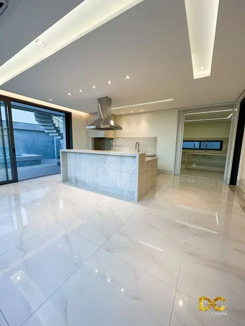 Casa de Condomínio com 4 quartos à venda, 687m2 em Condomínio Florais Cuiabá Residencial, Cuiaba - MT - imagem 7 Foto 7 de Casa de Condomínio com 4 quartos à venda, 687m2 em Condomínio Florais Cuiabá Residencial, Cuiaba - MT