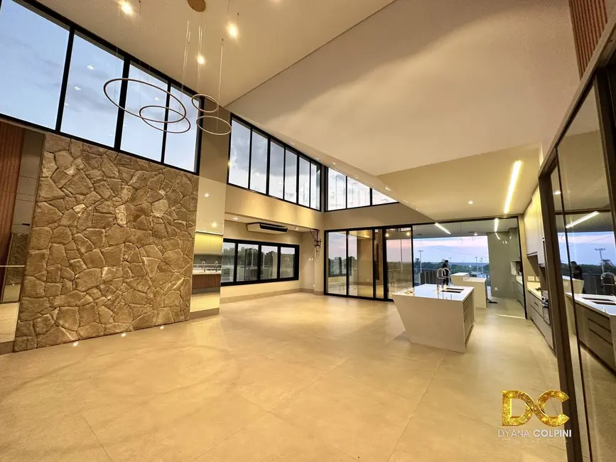 Foto 3 de Casa de Condomínio com 4 quartos à venda, 634m2 em Santa Rosa, Cuiaba - MT