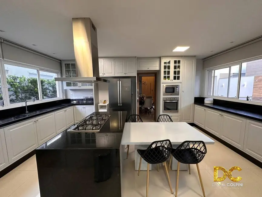 Foto 6 de Casa de Condomínio com 5 quartos à venda, 352m2 em Ribeirão do Lipa, Cuiaba - MT