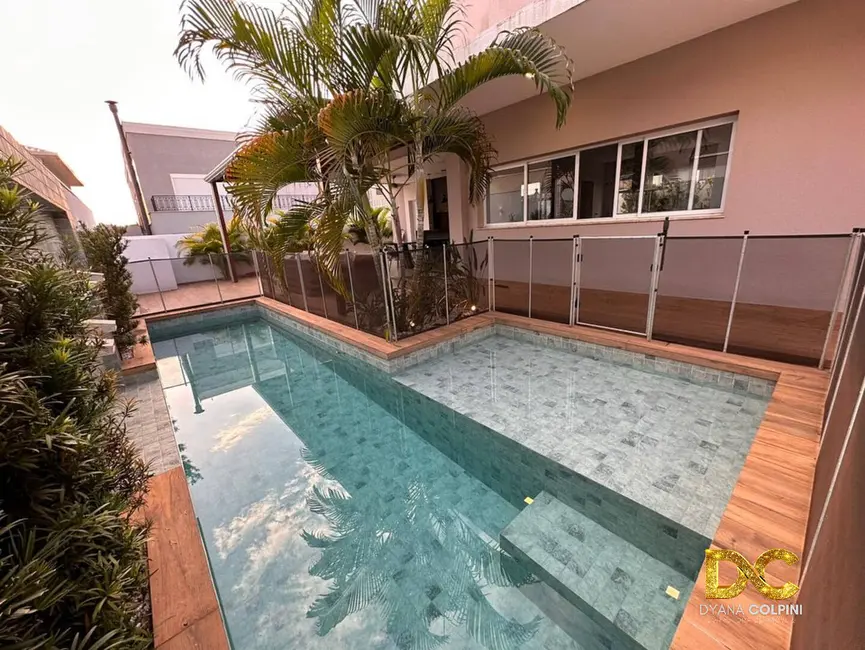 Foto 8 de Casa de Condomínio com 5 quartos à venda, 352m2 em Ribeirão do Lipa, Cuiaba - MT