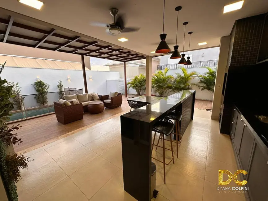 Foto 2 de Casa de Condomínio com 5 quartos à venda, 352m2 em Ribeirão do Lipa, Cuiaba - MT
