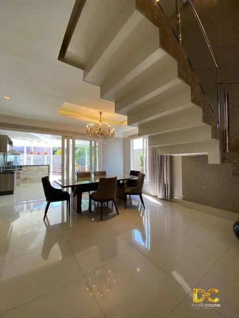 Foto 5 de Casa de Condomínio com 4 quartos à venda, 308m2 em Jardim Imperial, Cuiaba - MT