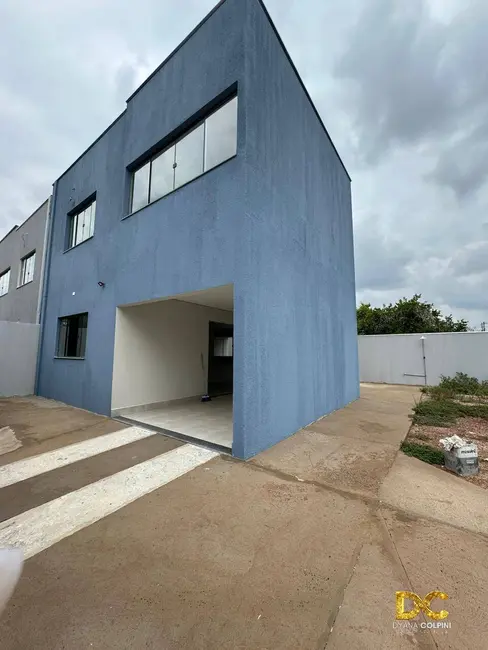 Casa com 3 quartos à venda, 128m2 em Jardim Universitário, Cuiaba - MT - imagem 2 Foto 2 de Casa com 3 quartos à venda, 128m2 em Jardim Universitário, Cuiaba - MT