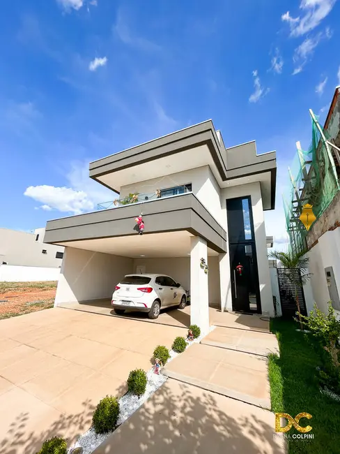 Foto 1 de Casa de Condomínio com 4 quartos à venda, 289m2 em Cuiaba - MT